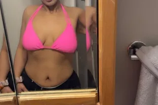 Arab Baddie Available All Nigh... - Image 1