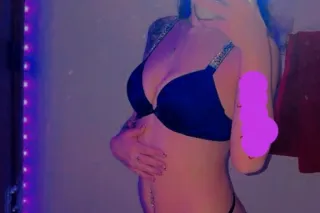 Young, pretty, and petite read... - Image 2