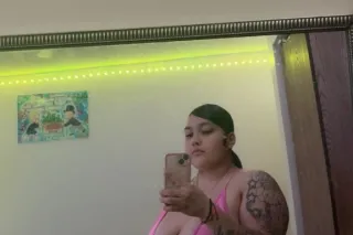 Hey baby come have a great tim... - Image 1