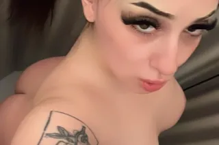 Outcalls Available Now📲 Cute Japanese girl with a hot curvy body is back and ready for fun! - Image 2